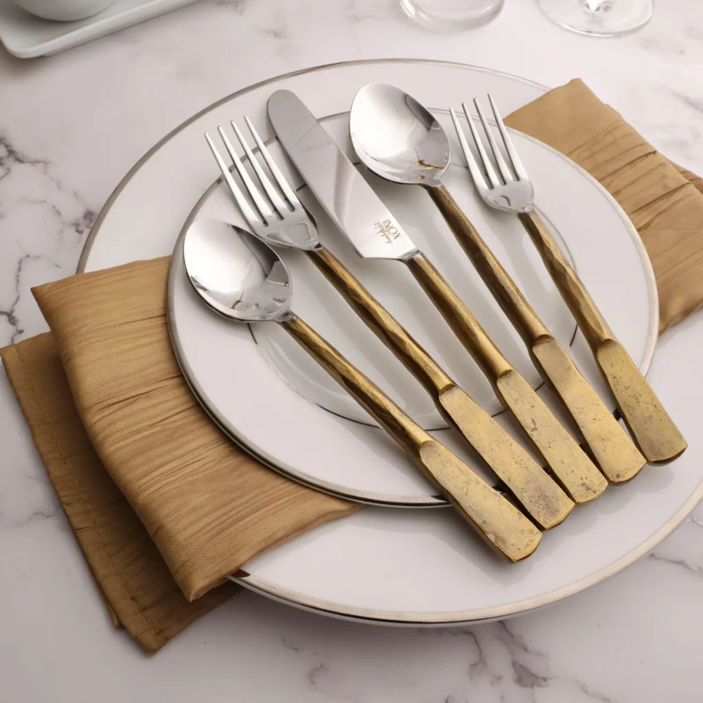 flatware set2 image - flatware set2