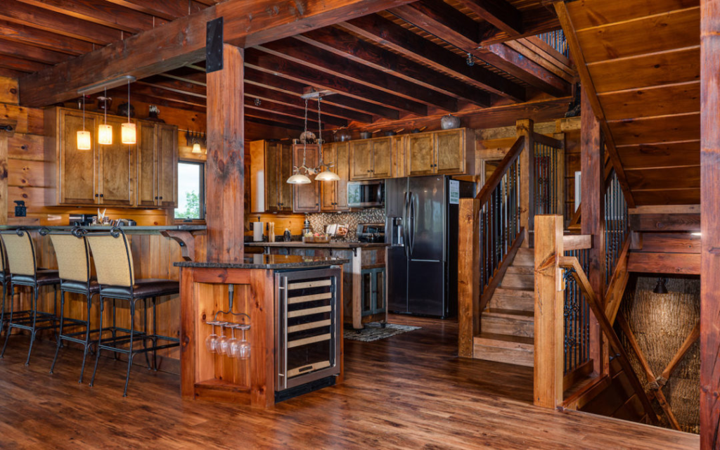 image - Construction of Log Cabin Homes