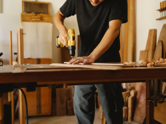 featured image - How To Choose Carpenter Services In Dubai?