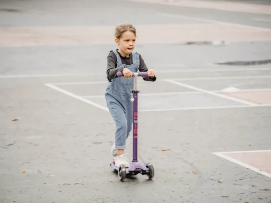 featured image - 5 Fun and Educational Activities to Enjoy With Kids Scooters